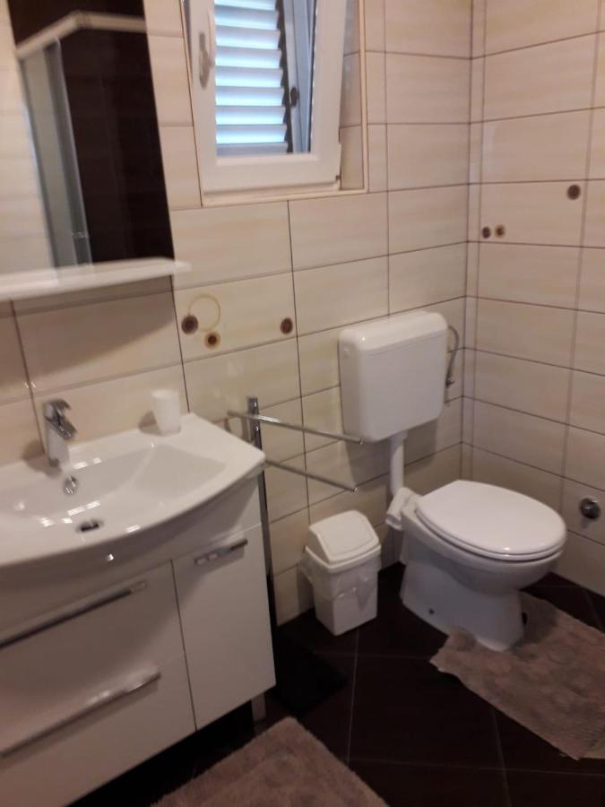 Apartments Sandra Palit Εξωτερικό φωτογραφία