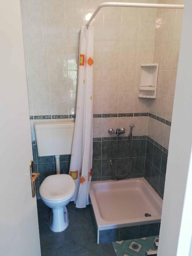 Apartments Sandra Palit Εξωτερικό φωτογραφία