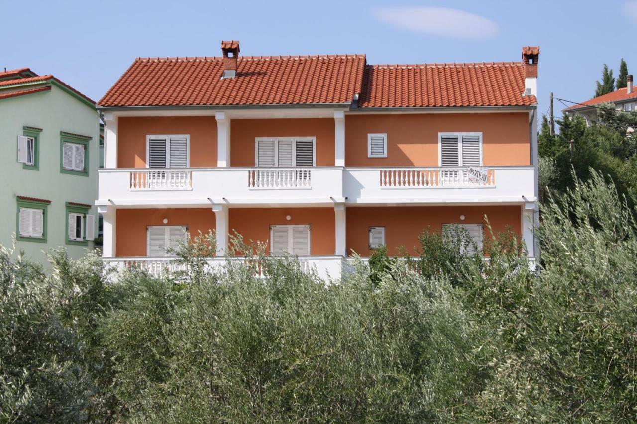 Apartments Sandra Palit Εξωτερικό φωτογραφία